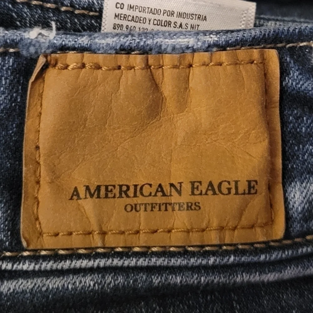𝅺American Eagle Women's Hi-Rise Jean Shorts - Size (4) - Excellent Condition
